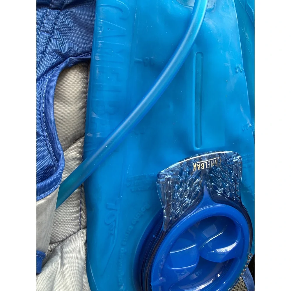 CamelBak Rogue light Hydration Pack Blue Grey Cycling Hiking‎ Backpack w Bladder